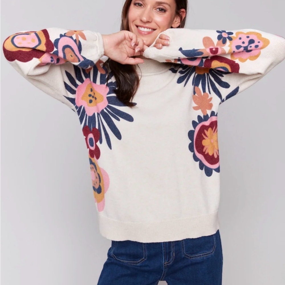 CHARLIE B Cream Crewneck Sweater with Multicolor Floral Print